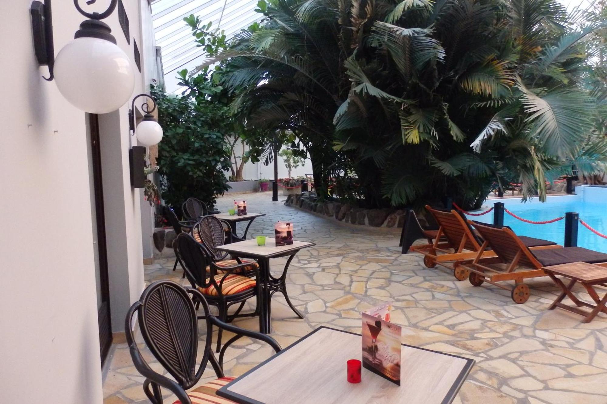 Tropical Hotel Durbuy Exteriér fotografie