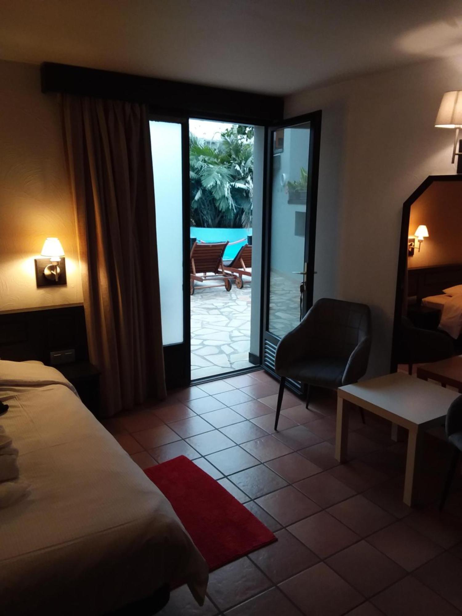 Tropical Hotel Durbuy Exteriér fotografie